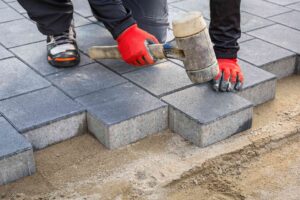 Read more about the article Enhance the beauty of your abode with paving and driveway