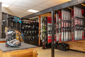 Read more about the article How to Find Discounts on Ski Rentals Near Konjiam Resort